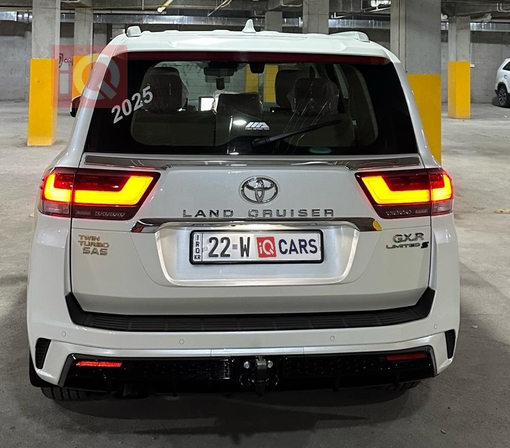 تويوتا لاندكروزر